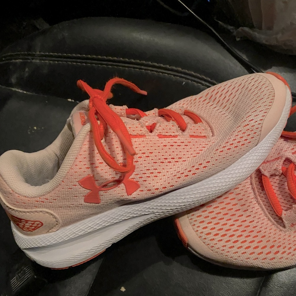 UA girl shoes